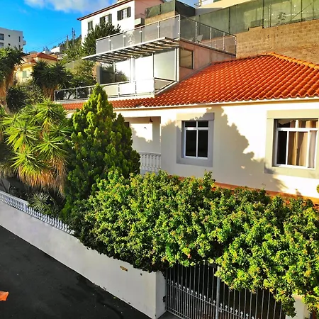 Skyline Дом отдыха Фуншал