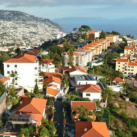 Дом отдыха Skyline *